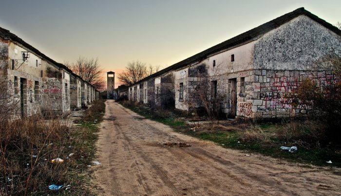 Quince pueblos abandonados más bonitos de España para una escapada