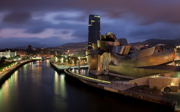 Recorrido virtual por el Museo Guggenheim Bilbao