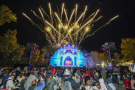 Fuegos artificiales y Luces en la Mágica Navidad de España en Torrejón de Ardoz